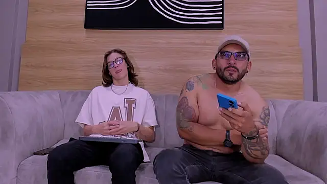 close friends online show from 03/14/26, 02:22