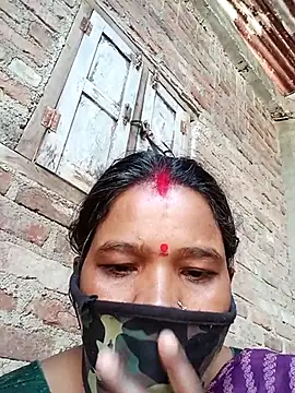 Kirti sacsena online show from 04/10/26, 08:52