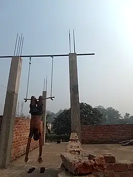 Snapshot of Daddyishere_19 chatting on 03/08/26, 03:32 Daddyishere 19 online show from 03/08/26, 03:32