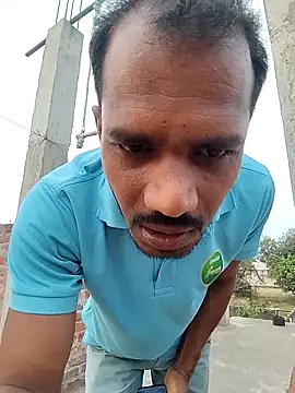 Snapshot of Daddyishere_19 chatting on 03/27/26, 12:05 Daddyishere 19 online show from 03/27/26, 12:05