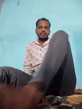 Snapshot of Daddyishere_19 chatting on 03/29/26, 10:37 Daddyishere 19 online show from 03/29/26, 10:37