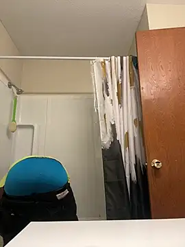 Snapshot of pussyeater_- chatting on 02/08/26, 01:47 pussyeater - online show from 02/08/26, 01:47