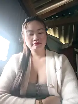 lisn-cute online show from 05/03/26, 11:33