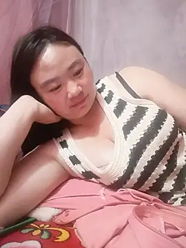 lisn-cute online show from 05/21/26, 01:29