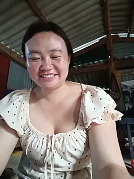 lisn-cute online show from 05/26/26, 10:55