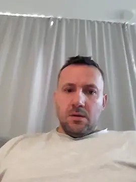 defaktor online show from 04/05/26, 08:55