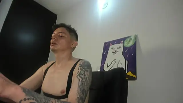 Snapshot of Thommas8a chatting on 02/24/26, 04:21 Thommas8a online show from 02/24/26, 04:21