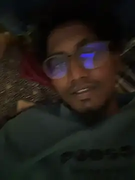 Snapshot of chennai_sexyboy chatting on 03/01/26, 06:15 chennai sexyboy online show from 03/01/26, 06:15