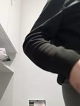 Snapshot of Luluberlu04 chatting on 02/12/26, 08:26 Luluberlu04 online show from 02/12/26, 08:26