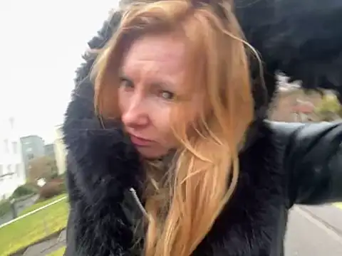 Snapshot of JenyJanys chatting on 02/11/26, 12:32 JenyJanys online show from 02/11/26, 12:32