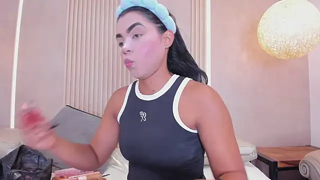 eva lain online show from 07/08/26, 11:48