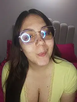 its lauu  online show from 03/11/26, 03:01