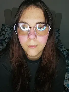 its lauu  online show from 04/06/26, 04:57