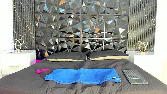 JazminMonroee  online show from 03/20/26, 04:06