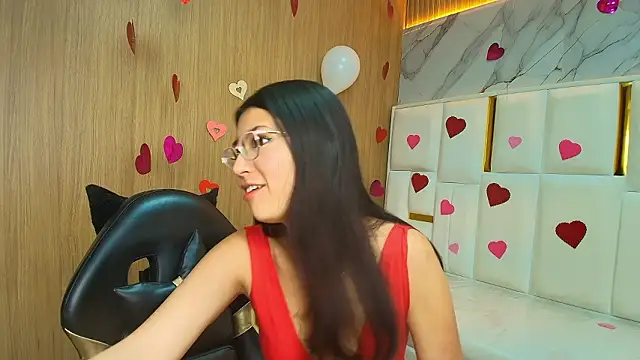 Snapshot of dani_tf chatting on 02/15/26, 01:20 dani tf online show from 02/15/26, 01:20