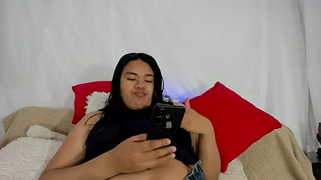 Snapshot of lumi_bellx chatting on 02/19/26, 02:40 lumi bellx online show from 02/19/26, 02:40