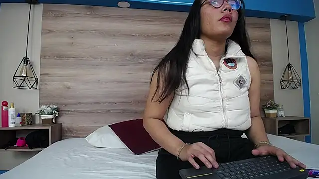 PamelaChu01 online show from 03/01/26, 07:49