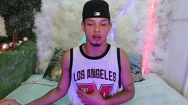 Snapshot of Gael_zambrano chatting on 02/20/26, 05:46 Gael zambrano online show from 02/20/26, 05:46