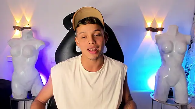 Snapshot of Gael_zambrano chatting on 02/24/26, 11:47 Gael zambrano online show from 02/24/26, 11:47