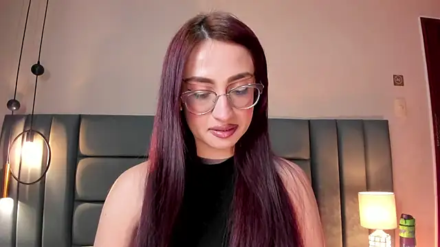 AndraCyruss online show from 02/26/26, 11:48