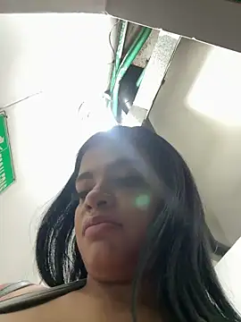 Alessia Gold online show from 04/09/26, 08:25