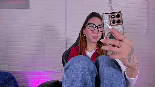 Sara Love 1 online show from 03/26/26, 03:56