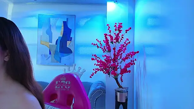 Chloe dolly online show from 04/02/26, 11:19