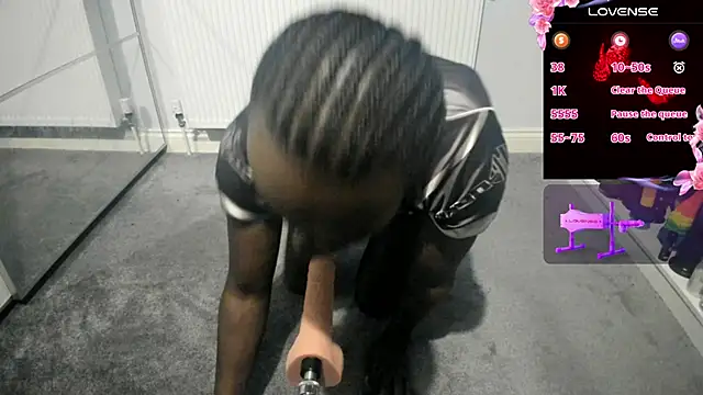 Snapshot of Fatale_Femboy chatting on 03/30/26, 05:47 Fatale Femboy online show from 03/30/26, 05:47