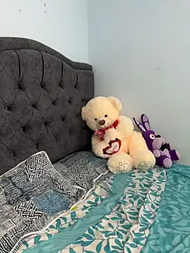 two cam latin online show from 04/14/26, 03:56