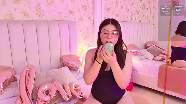 Mia Reize online show from 02/09/26, 12:20