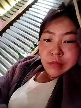 Yiyoongg online show from 03/16/26, 07:23