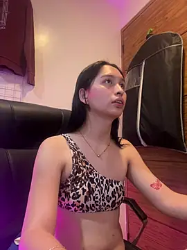 Snapshot of goddess_athena69 chatting on 03/21/26, 02:20 goddess athena69 online show from 03/21/26, 02:20