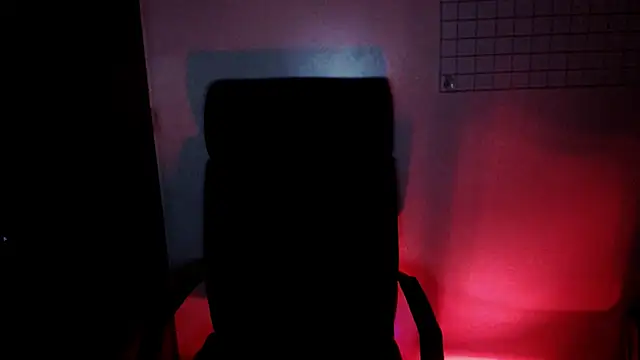 Snapshot of goddess_athena69 chatting on 04/01/26, 01:39 goddess athena69 online show from 04/01/26, 01:39