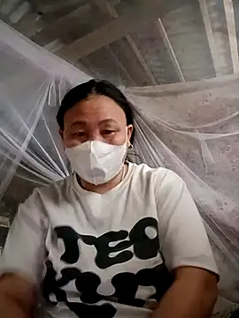 Snapshot of Lucky_baby7 chatting on 03/06/26, 01:13 Lucky baby7 online show from 03/06/26, 01:13