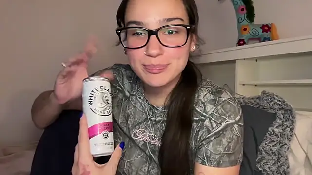 anitayurmoniii online show from 06/19/26, 03:22