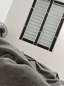 huyenzz online show from 02/20/26, 02:50