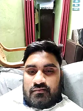 Snapshot of loyalboy_0052 chatting on 04/02/26, 07:00 loyalboy 0052 online show from 04/02/26, 07:00