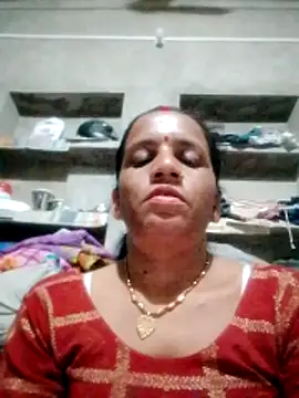 Snapshot of Anitarakkoli chatting on 05/19/26, 04:13 Anitarakkoli online show from 05/19/26, 04:13