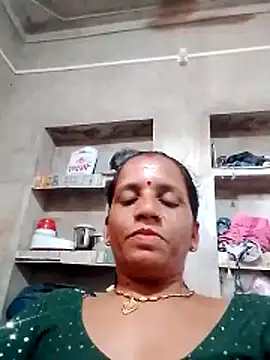 Snapshot of Anitarakkoli chatting on 05/21/26, 04:52 Anitarakkoli online show from 05/21/26, 04:52