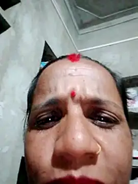 Snapshot of Anitarakkoli chatting on 06/03/26, 05:29 Anitarakkoli online show from 06/03/26, 05:29