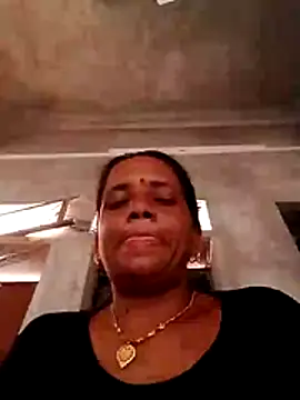 Snapshot of Anitarakkoli chatting on 07/05/26, 03:13 Anitarakkoli online show from 07/05/26, 03:13