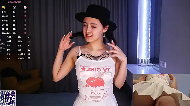 VerlieChahal online show from 03/15/26, 08:04