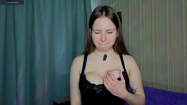 Eva  angel  online show from 03/29/26, 07:08