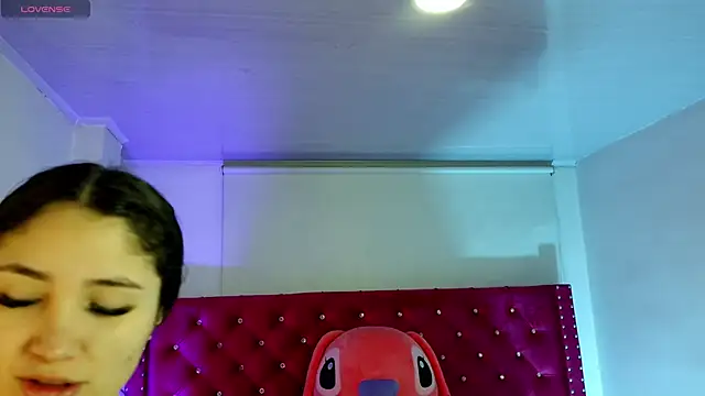 babyy nicols m online show from 03/31/26, 10:37