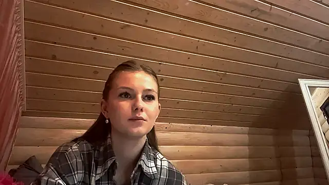 TessSamul online show from 04/14/26, 08:04