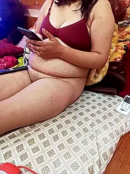 Snapshot of princess_model chatting on 04/20/26, 02:42 princess model online show from 04/20/26, 02:42