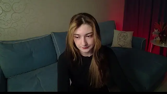 Snapshot of RosieGloom chatting on 02/15/26, 06:04 RosieGloom online show from 02/15/26, 06:04