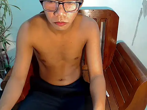 shopiaxox1 online show from 02/26/26, 06:56