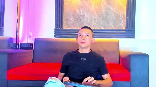 Isaak 26 online show from 04/11/26, 11:47