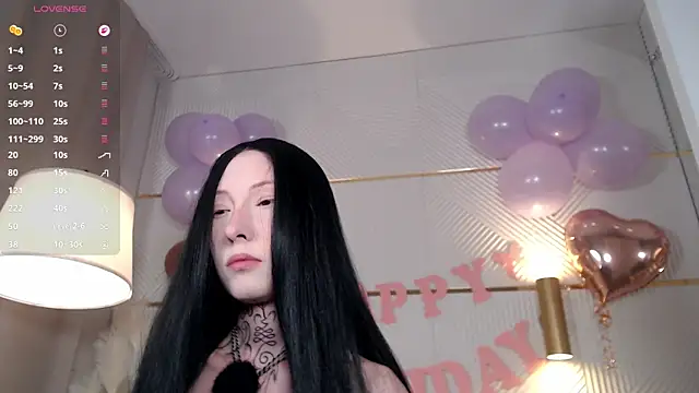Snapshot of roxy_morrison_x chatting on 07/06/26, 03:47 roxy morrison x online show from 07/06/26, 03:47